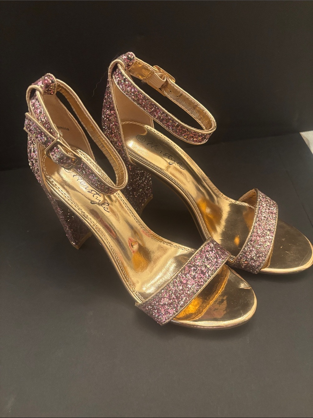 Herstyle Pink Glitter Block Heels with Gold Accents. New women’s size 8.5